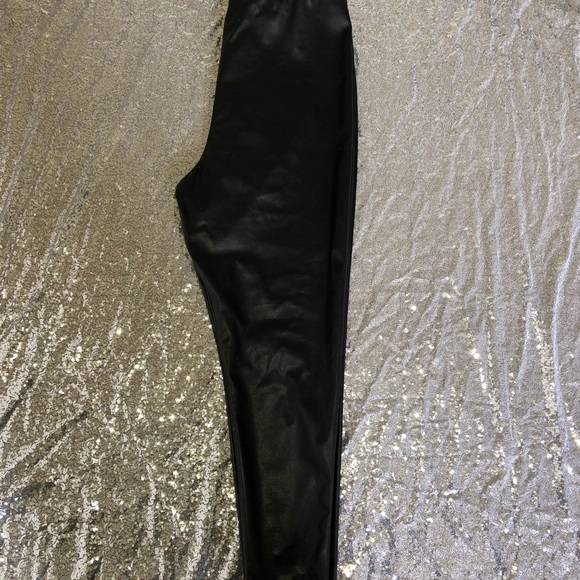 PrettyLittleThing Pants - Black leather leggings